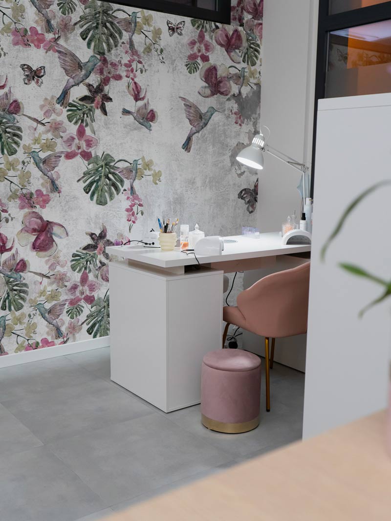 Silvia - ST Vanity Room